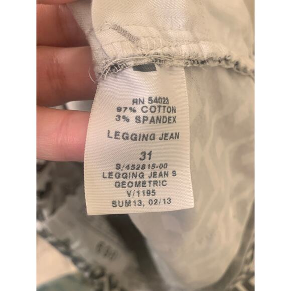 GAP 1969 Legging Jean, Grey and White Geometric Pattern, Size 31, US Size 12 - Picture 9 of 9